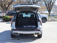2025 Chevrolet Traverse LT AWD Completely redesigned and more powerful than ever, this 2025 Chevrole... (image 6)