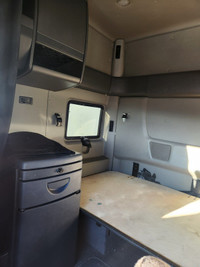 Ryder Stock ID: 242636 Transmission Type/Speed: AUTO 16 Engine: DIESEL A26'17 450/1700 Horse Power:... (image 9)