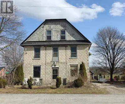 Attention All Investors! Historic triplex in charming Campbellville. This huge property and well-bui...