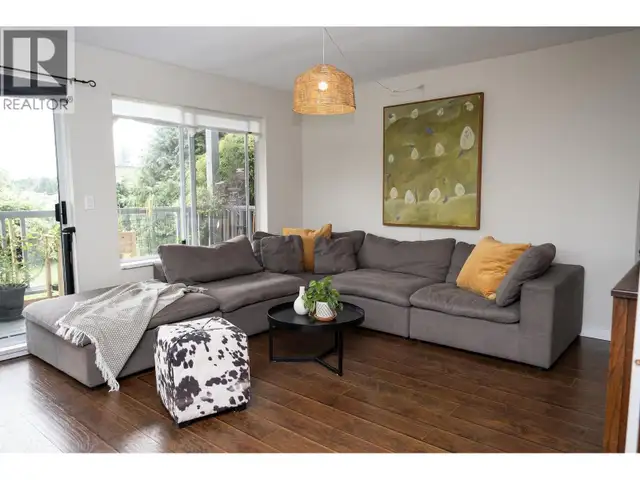 756 GIBSONS WAY Gibsons, British Columbia in Condos for Sale in Sunshine Coast - Image 5