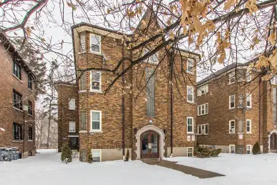 *AVAILABLE May 1, 2026 Welcome to our stunning 1 bedroom apartment at 100-106 Margaret. Offering the...