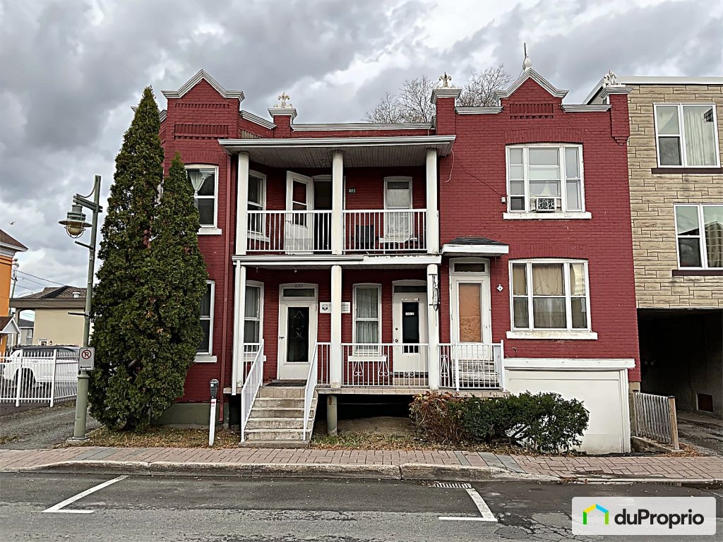 $330,500 - Quadruplex for sale in Louiseville — photo 1
