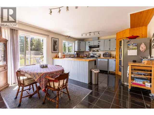 1350 DYKE ROAD McBride, British Columbia in Houses for Sale in Quesnel - Image 10