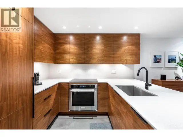 PH6 869 BEATTY STREET Vancouver, British Columbia in Condos for Sale in Vancouver - Image 9