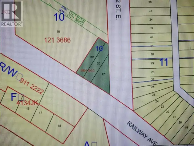 200 Railway Avenue E Drumheller, Alberta in Land for Sale in Calgary - Image 2