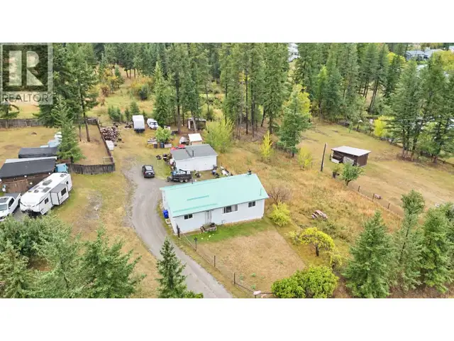 915 DOG CREEK ROAD Williams Lake, British Columbia in Houses for Sale in Williams Lake - Image 4