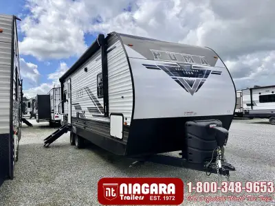 Year: 2023 Stock Number: UX7096 Status: PreOwned Weight: 6010 Lbs. Length: 29 ft Sleeps: 4 Included...