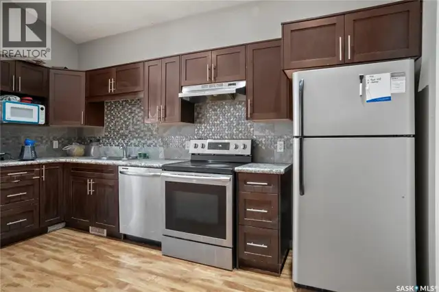 1241 PASQUA STREET Regina, Saskatchewan in Houses for Sale in Regina - Image 10