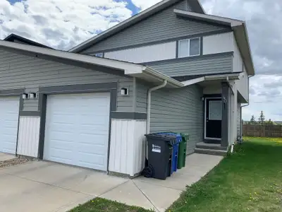 40 Greenhouse Place - 3 Bedroom Apartment for Rent
