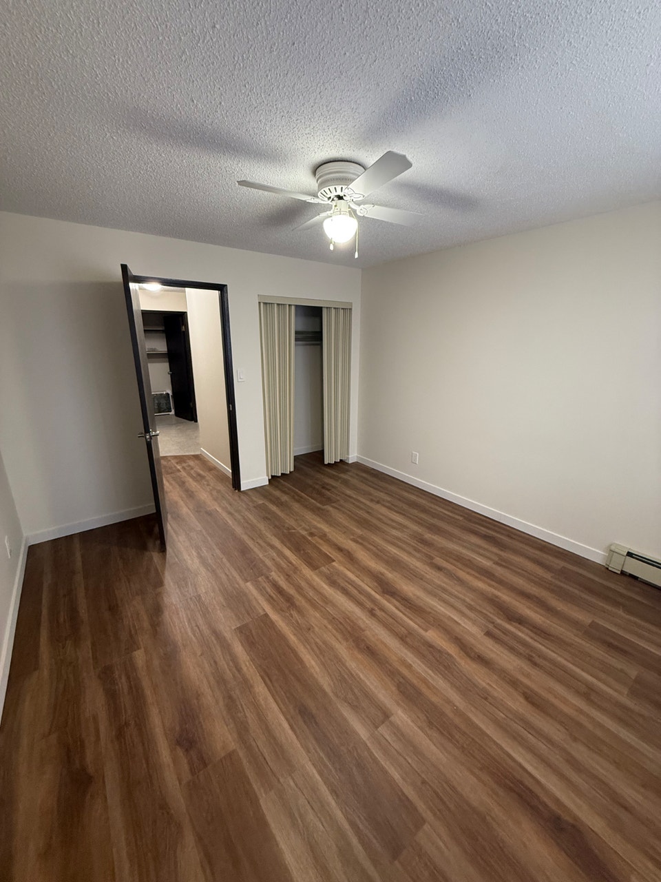 Affordable Southside  Luxury -Newly Renovated 2 bdr- Must See!! 4