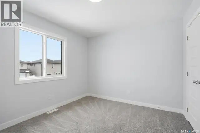 238 Kostiuk CRESCENT Saskatoon, Saskatchewan in Houses for Sale in Saskatoon - Image 24