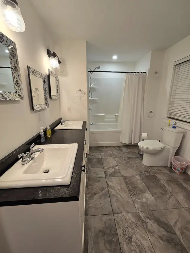 Room for rent in Room Rentals & Roommates in City of Halifax - Image 9