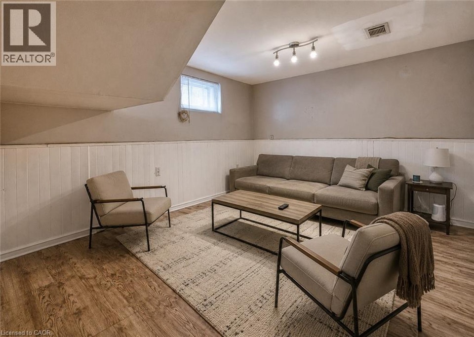 9 CHERRY Road Unit# 2 LOWER Hamilton, Ontario 2