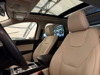 The 2022 Ford Edge Titanium AWD represents the premium, comfort-focused tier of Ford’s mid-size five... (image 5)