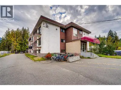 Welcome to Questview Apartments, conveniently located on Main Street in the heart of Sicamous. This...