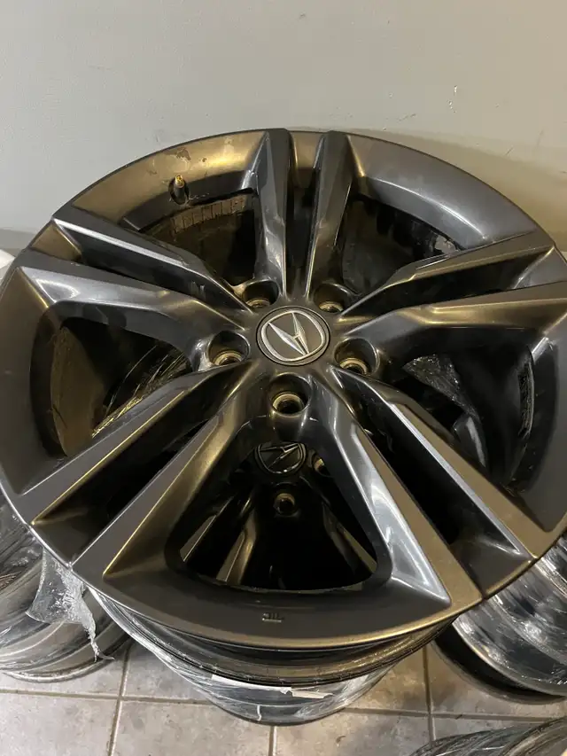 4 mags Acura 18 pouces a vendre in Tires & Rims in Laval / North Shore - Image 2