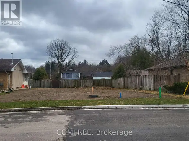 10 LYNWOOD AVENUE Guelph (Dovercliffe Park/Old University), Onta in Land for Sale in Guelph - Image 2