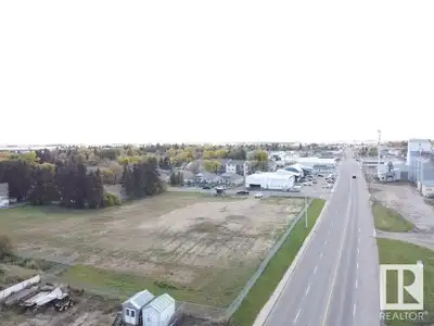This prime 2.13-acre property in Wetaskiwin offers incredible potential for commercial or industrial...