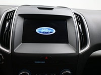 See Dealer Website for Details. 2020 Ford Edge SEL PANORAMIC ROOF, LEATHER INTERIOR, APPLE CARPLAY K... (image 6)