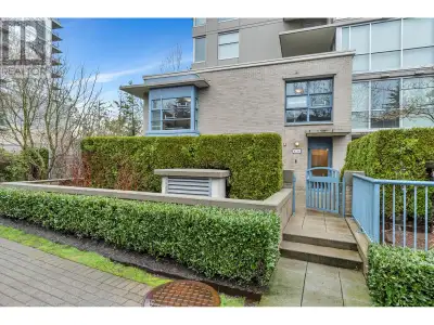ATTENTION INVESTORS & HOMEOWNERS! Welcome to your ideal urban retreat at SFU! This bright 2-bedroom,...