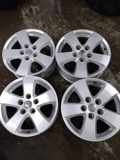 Dodge alloy rims 17inch 5x127 17x6.5 CB70 ET40 installation is extra ___________________ We offer a...