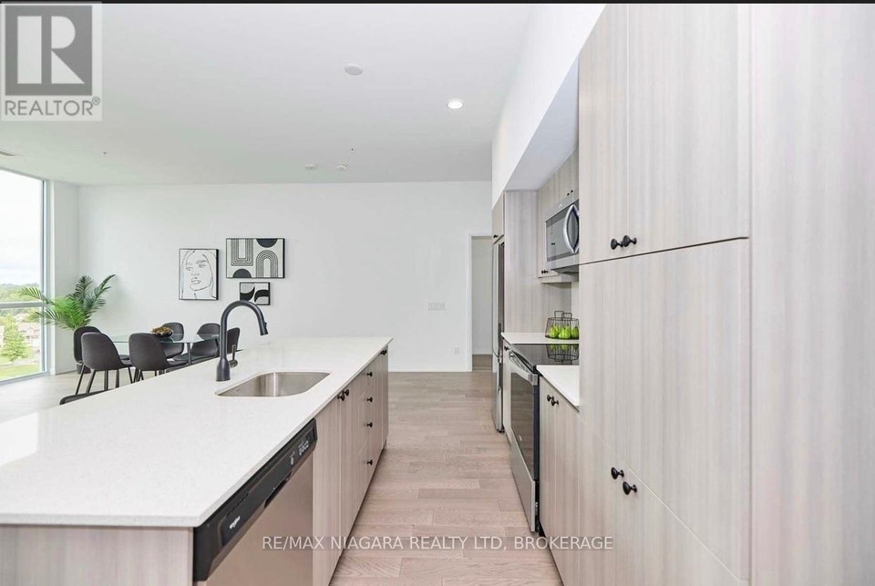 SUB_PENTHOUSE #914 - 7711 GREEN VISTA GATE Niagara Falls (Oldfie 4