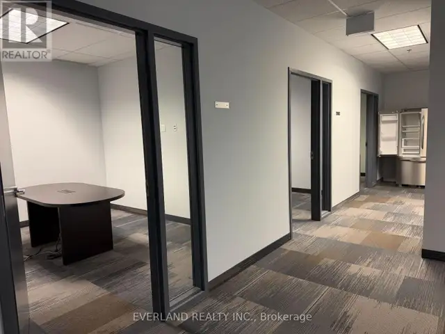 2C - 1450 APPLEBY LINE Burlington (Industrial Burlington), Ontar in Commercial & Office Space for Rent in Oakville / Halton Region - Image 6
