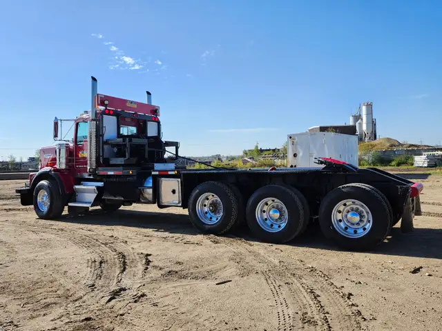2006 Kenworth T800B 8x6 Winch Truck Tri Axle 40 Ton Winch in Heavy Equipment in Laval / North Shore - Image 8