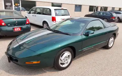 1994 FIREBIRD FORMULA 5.7 V8 AUTOMATIC (CERTIFIED ) COLD AC, ORIGINAL PAINT, AND RUST FREE.ONE OWNER...