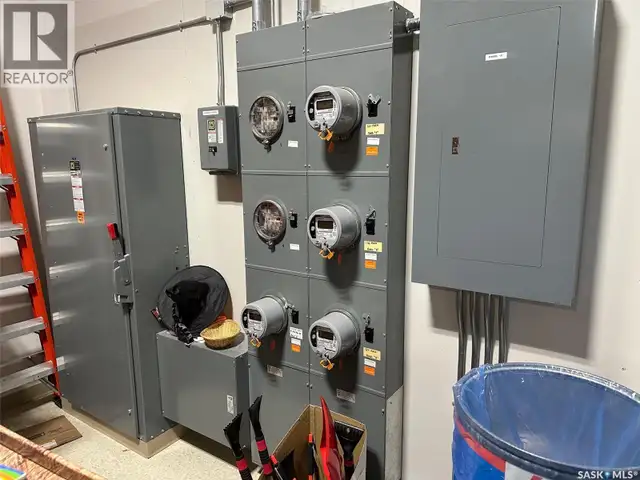 102-124 Main Street Lafleche, Saskatchewan in Commercial & Office Space for Sale in Moose Jaw - Image 27