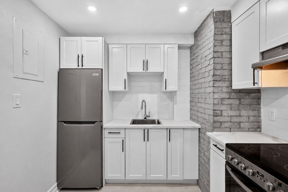 3 et demi - Plateau Mont-Royal - Électros + WiFi - Dispo mtn! 3