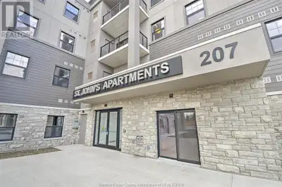 207 BROCK Unit# 411 Amherstburg, Ontario