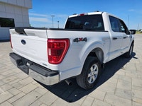 Kijiji Engine: V6 Cylinder Engine 2.7L L/100Km City: 12.8 L/100Km Hwy: 10.0 Safety Equipment ABS And... (image 4)