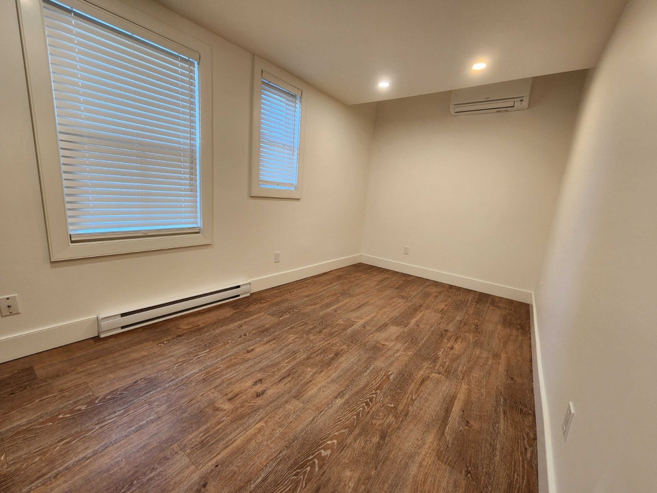 262 Wellington St Unit 1 – Executive 2‑Bedroom Apartment 4