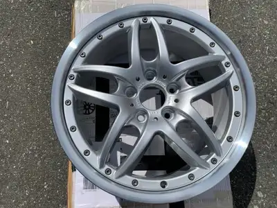 PAIR of Front Genuine Factory 18" BMW Style 71 2 piece rim in showroom condition (2 WHEELS ONLY) thi...