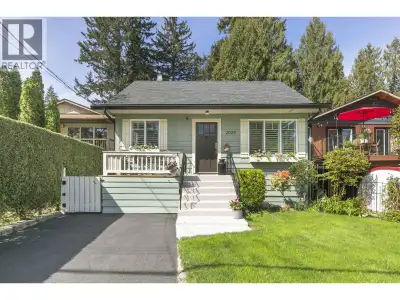 Impeccably maintained, adorable Pemberton Heights home located right around the corner from Capilano...