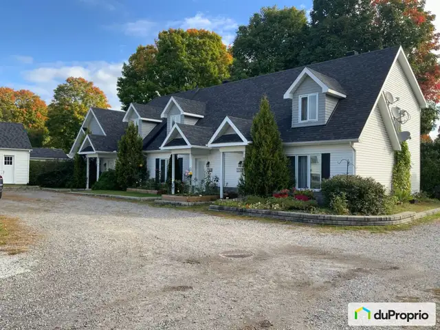 $329,000 - Townhouse for sale in Papineauville63008313350913124