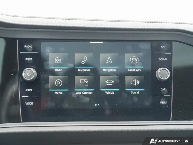 2023 Volkswagen Jetta Comfortline | LOW KMS | Moonroof in Cars & Trucks in Windsor Region - Image 22