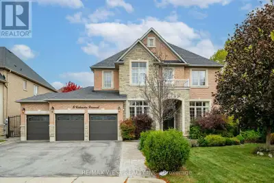 Welcome To Luxury Living In This Stunning Brampton Residence On A Premium Lot In A Quiet, Family-Fri...