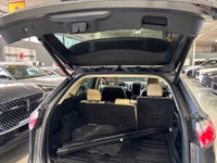 **SUMMER SPECIAL!** FEATURING : AWD, BIG TOUCHSCREEN INFOTAINMENT, HIGHLY EQUIPPED, VERY CLEAN! FINI... (image 5)
