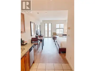 Chardonnay Studio Suite has an open concept layout, offers plenty of space for your vacation stay. F...