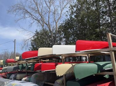 Clipper Canoes Scout 15’10” Fiberglass Canoe in Canoes, Kayaks & Paddles in Markham / York Region - Image 3