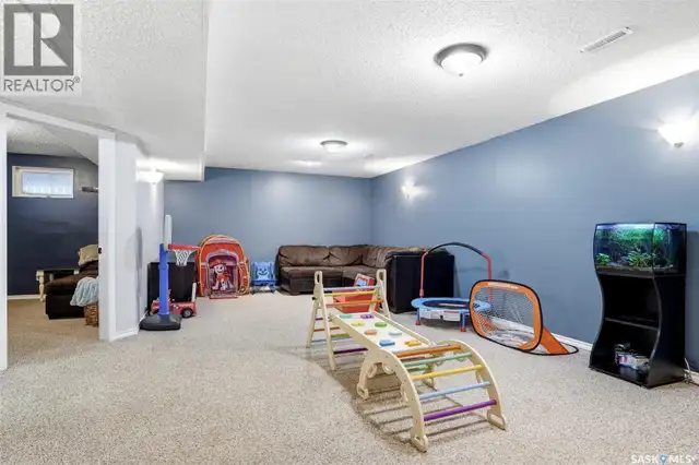 230 Prairie AVENUE Briercrest, Saskatchewan in Houses for Sale in Moose Jaw - Image 24