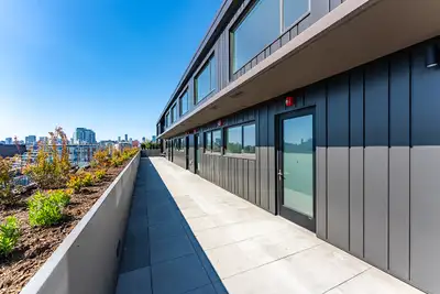2 Level 1 Bed and Den Loft Rentals at Chroma Off Main in South Flats, South False Creek, Vancouver T...