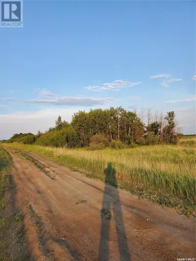 Are you tired of City Living? Are you ready to try some Country Livin'??? Here is Your Opportunity!!...