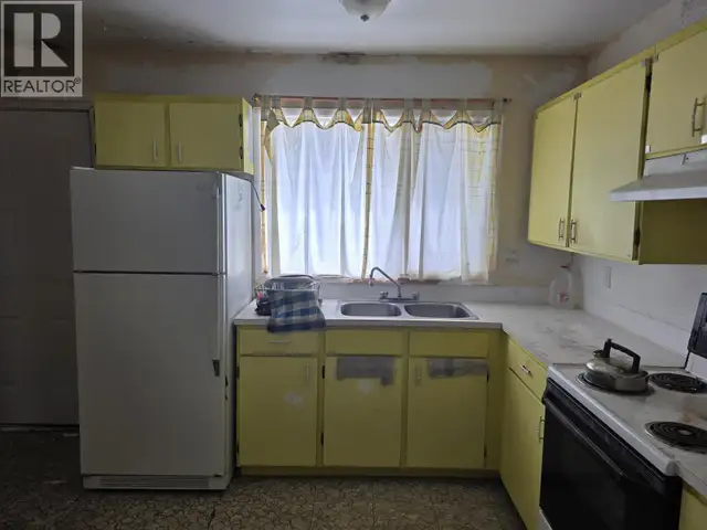 61 CHAPMAN STREET Granisle, British Columbia in Houses for Sale in Smithers - Image 11
