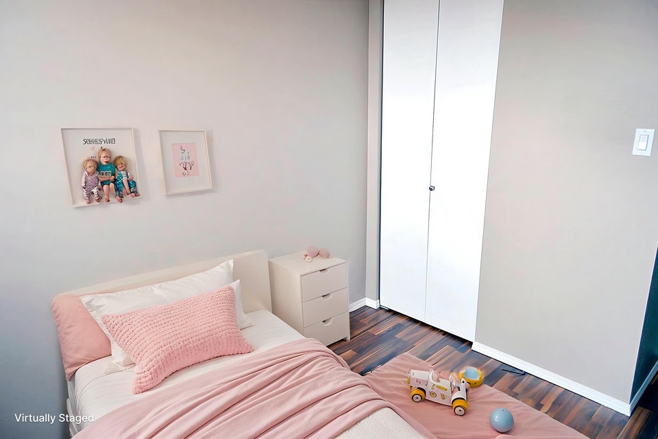 College Park, Centre Mall Area Apartment For Rent 4
