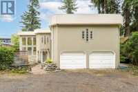 5559 INDIAN RIVER DRIVE North Vancouver, British Columbia