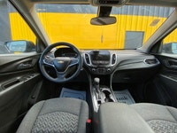 THIS IS NOT A TYPO! THIS 2023 CHEVROLET EQUINOX LT HAS 8,000 KILOMETERS! Practically brand-new, exce... (image 9)