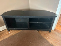 Corner TV stand  hold 65 inch tv